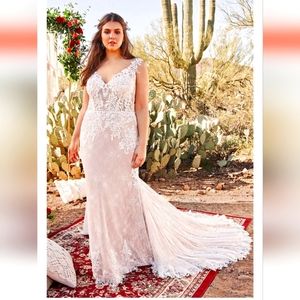 Lillian West Wedding Dress size 18